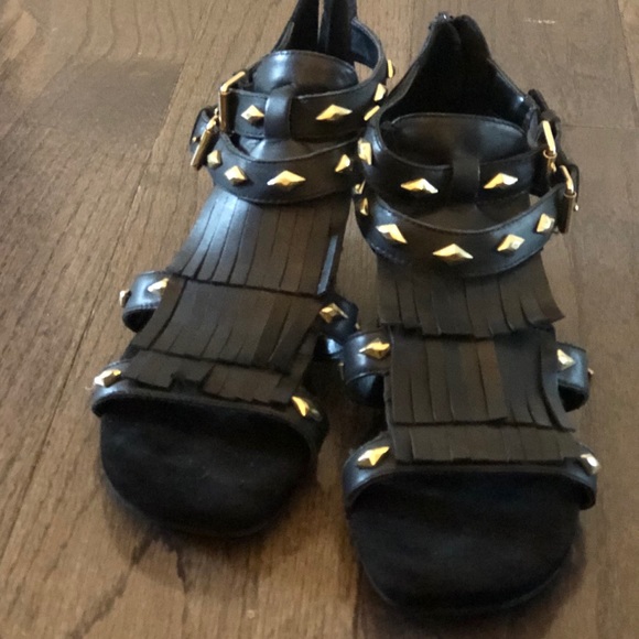 Black, Stylish Gladiator Sandals Size 8 - Picture 2 of 8